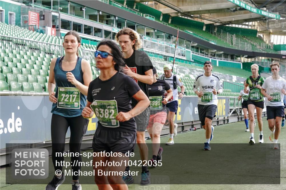 13.09.2026 - 21. swb-Marathon Bremen Michael Burmester http://msf.ph/oto/10422035 13.09.2026 13:22:34 Laufen im Stadion 128, 160, 211, 258, 343, 351, 423, 441, 533, 571, 601, 609, 708, 782, 851, 892, 1060, 1094, 1157, 1158, 1177, 1178, 1259, 1316, 1331, 1344, 1417, 1518, 1657, 1669, 1676, 1691, 1729, 1746, 1788, 1883, 2213, 2290, 2433, 2475, 2504, 2526, 2551, 2619, 2632, 2652, 2660, 2685, 2711, 2828, 2954, 2964, 2995, 3022, 3034, 3144, 3225, 3252, 3347, 3351, 3423, 3505, 3530, 3559, 3682, 3727, 3784, 3819, 4020, 4054, 4231, 4406, 4407, 4431, 4467, 4584, 1506 meine-sportfotos.de