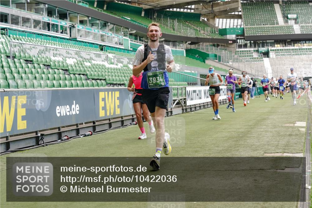 13.09.2026 - 21. swb-Marathon Bremen Michael Burmester http://msf.ph/oto/10422036 13.09.2026 12:59:45 Laufen im Stadion 135, 148, 191, 226, 232, 260, 342, 651, 745, 972, 1080, 1166, 1209, 1281, 1368, 1493, 1494, 1516, 1642, 1650, 1861, 1931, 1935, 1963, 2088, 2210, 2289, 2293, 2306, 2322, 2343, 2367, 2425, 2481, 2517, 2570, 2577, 2686, 2700, 2771, 2806, 2807, 2827, 2885, 2899, 2906, 2914, 2953, 2961, 2979, 3015, 3021, 3076, 3098, 3105, 3120, 3124, 3145, 3168, 3190, 3233, 3273, 3354, 3435, 3480, 3516, 3531, 3560, 3652, 3729, 3855, 3856, 3861, 3930, 3934, 205 meine-sportfotos.de