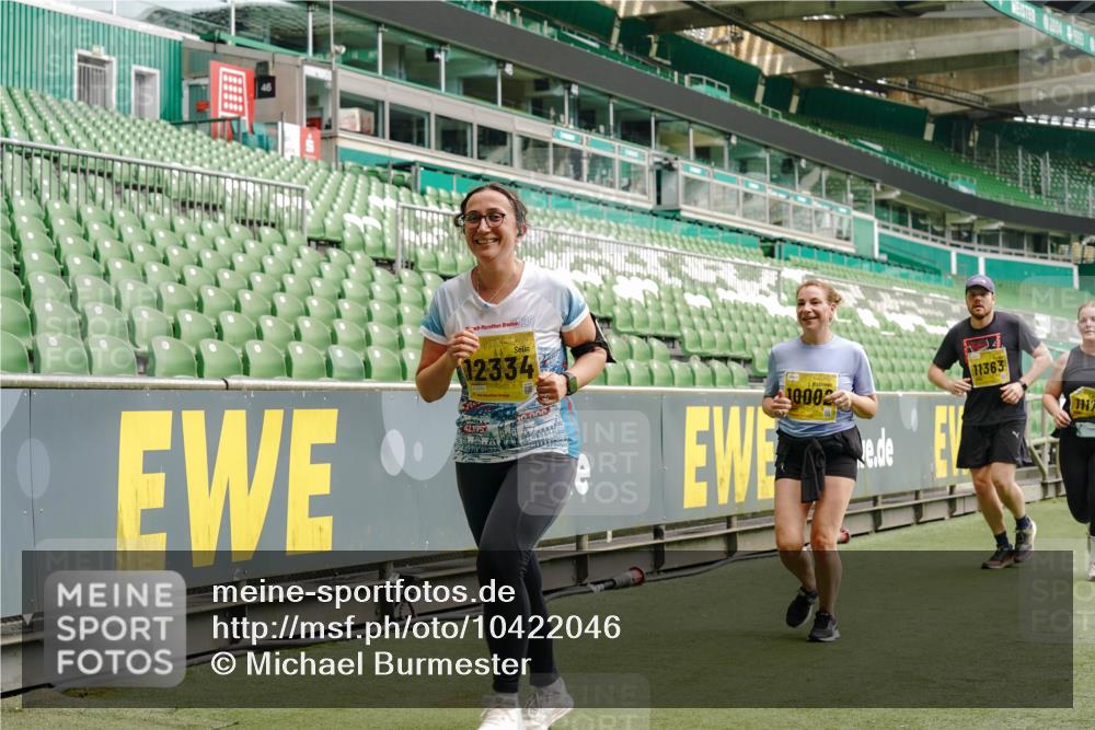 13.09.2026 - 21. swb-Marathon Bremen Michael Burmester http://msf.ph/oto/10422046 13.09.2026 10:45:24 Laufen im Stadion 10137, 10176, 10191, 10192, 10194, 10202, 10242, 10295, 10344, 10430, 10472, 10524, 10568, 10600, 10629, 10651, 10679, 10713, 10779, 10979, 10997, 10999, 11050, 11081, 11181, 11200, 11233, 11244, 11307, 11309, 11355, 11367, 11385, 11408, 11495, 11574, 11629, 11709, 11808, 11821, 11932, 11943, 12057, 12089, 12151, 12153, 12177, 12178, 12224, 12226, 12285, 12311, 12321, 12334, 12374, 12462, 12539, 10148, 10303, 10330 meine-sportfotos.de