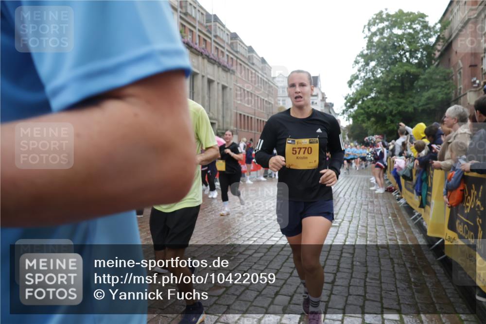 13.09.2026 - Kiel Lauf Yannick Fuchs http://msf.ph/oto/10422059 13.09.2026 10:55:22 Ziel 185, 313, 428, 1841, 1851, 2330, 2331, 3379, 3645, 4403, 4678, 5485, 5903, 6800, 6880, 7118, 7450, 7566, 7966, 8765, 8791, 8845, 9858, 10061, 10354, 10936, 11751, 11946, 12610, 185, 454, 459, 575, 1232, 1459, 1619, 1659, 1815, 1973, 2198, 2339, 2357, 2548, 2554, 2738, 2747, 2813, 3084, 3162, 3429, 3511, 3699, 3903, 4369, 4370, 4403, 4625, 4652, 4665, 4678, 4898, 4902, 5104, 5645, 5834, 6193, 6490, 6498, 6501, 6583, 6991, 7722, 8121, 8791, 34, 396, 1619 meine-sportfotos.de