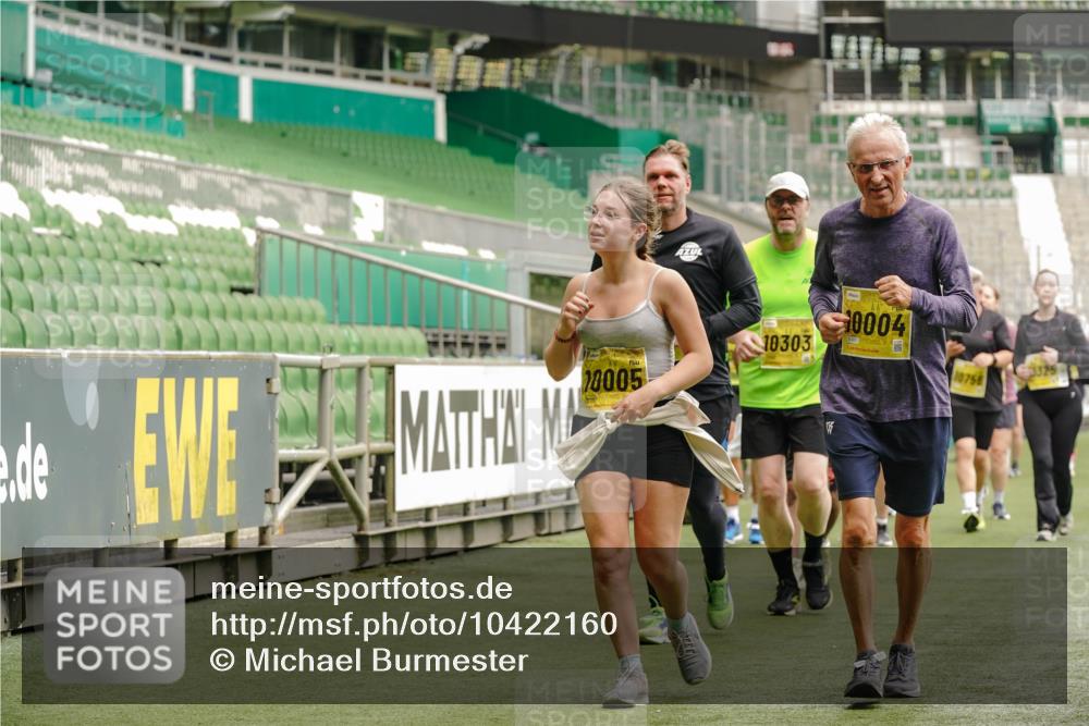 13.09.2026 - 21. swb-Marathon Bremen Michael Burmester http://msf.ph/oto/10422160 13.09.2026 10:45:33 Laufen im Stadion 10137, 10176, 10191, 10192, 10194, 10202, 10242, 10295, 10344, 10430, 10472, 10524, 10568, 10600, 10629, 10651, 10679, 10713, 10979, 10999, 11050, 11081, 11181, 11200, 11233, 11244, 11307, 11309, 11367, 11385, 11408, 11495, 11574, 11629, 11709, 11760, 11808, 11821, 11932, 11943, 12057, 12089, 12151, 12153, 12177, 12178, 12211, 12224, 12226, 12285, 12311, 12321, 12334, 12374, 12462, 12539, 10148, 10303, 10330, 10361, 10362 meine-sportfotos.de