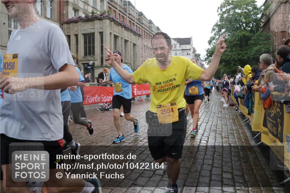 13.09.2026 - Kiel Lauf Yannick Fuchs http://msf.ph/oto/10422164 13.09.2026 10:55:33 Ziel 34, 428, 1841, 1885, 2190, 3105, 3539, 4519, 4594, 5544, 5572, 5822, 5903, 6753, 6880, 6922, 7148, 7568, 7966, 8330, 8765, 8772, 9014, 9651, 9653, 10597, 10722, 11621, 11946, 11952, 12500, 185, 313, 428, 575, 1232, 1459, 1815, 1851, 1973, 2198, 2330, 2331, 2339, 2548, 2554, 2738, 2813, 3084, 3379, 3429, 3645, 3699, 3903, 4403, 4625, 4652, 4665, 4678, 4898, 4902, 5104, 5485, 5645, 5834, 6193, 6490, 6498, 6501, 6583, 6800, 6991, 7118, 7450, 7566, 7722, 8121, 8791, 9858 meine-sportfotos.de