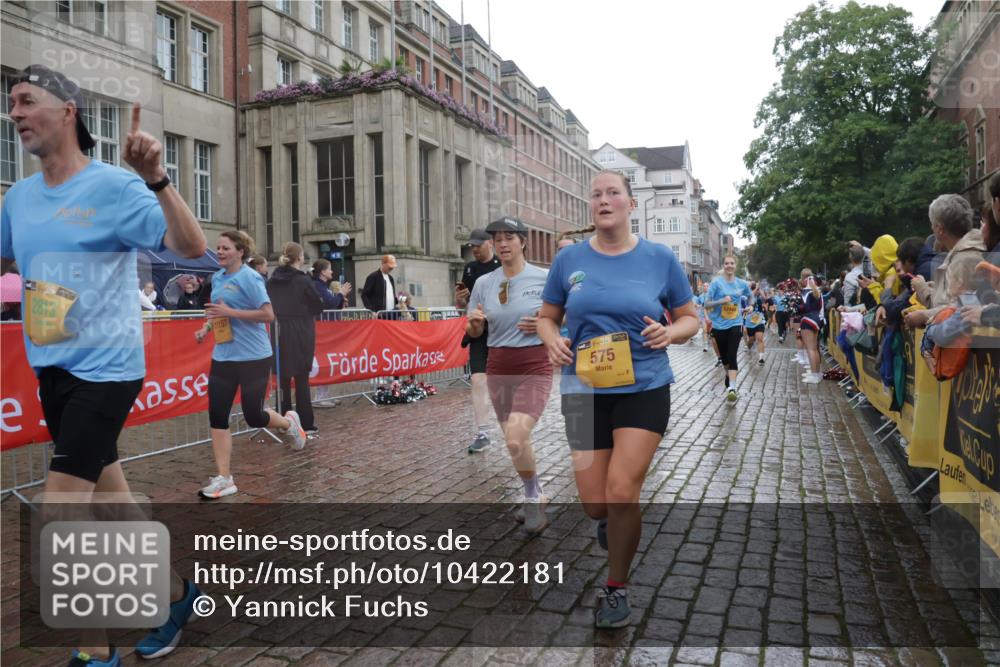 13.09.2026 - Kiel Lauf Yannick Fuchs http://msf.ph/oto/10422181 13.09.2026 10:55:34 Ziel 34, 1841, 1885, 2190, 2208, 3105, 3539, 4519, 4594, 5544, 5572, 5822, 5903, 6753, 6880, 6922, 7148, 7568, 7966, 8330, 8765, 8772, 9014, 9651, 9653, 10597, 10722, 11621, 11946, 11952, 12500, 185, 313, 428, 575, 1232, 1459, 1815, 1841, 1851, 1973, 2198, 2330, 2331, 2339, 2548, 2554, 2738, 2813, 3084, 3379, 3429, 3645, 3699, 3903, 4403, 4678, 4898, 5104, 5485, 5645, 5834, 6193, 6490, 6498, 6501, 6583, 6800, 6991, 7118, 7450, 7566, 7722, 8121, 8791, 9858, 2548 meine-sportfotos.de