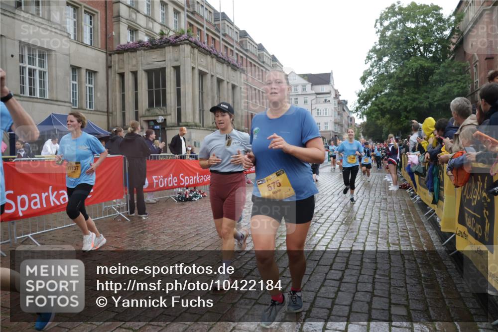 13.09.2026 - Kiel Lauf Yannick Fuchs http://msf.ph/oto/10422184 13.09.2026 10:55:34 Ziel 34, 1841, 1885, 2190, 2208, 3105, 3539, 4519, 4594, 5544, 5572, 5822, 5903, 6753, 6880, 6922, 7148, 7568, 7966, 8330, 8765, 8772, 9014, 9651, 9653, 10597, 10722, 11621, 11946, 11952, 12500, 185, 313, 428, 575, 1232, 1459, 1815, 1841, 1851, 1973, 2198, 2330, 2331, 2339, 2548, 2554, 2738, 2813, 3084, 3379, 3429, 3645, 3699, 3903, 4403, 4678, 4898, 5104, 5485, 5645, 5834, 6193, 6490, 6498, 6501, 6583, 6800, 6991, 7118, 7450, 7566, 7722, 8121, 8791, 9858, 2548 meine-sportfotos.de