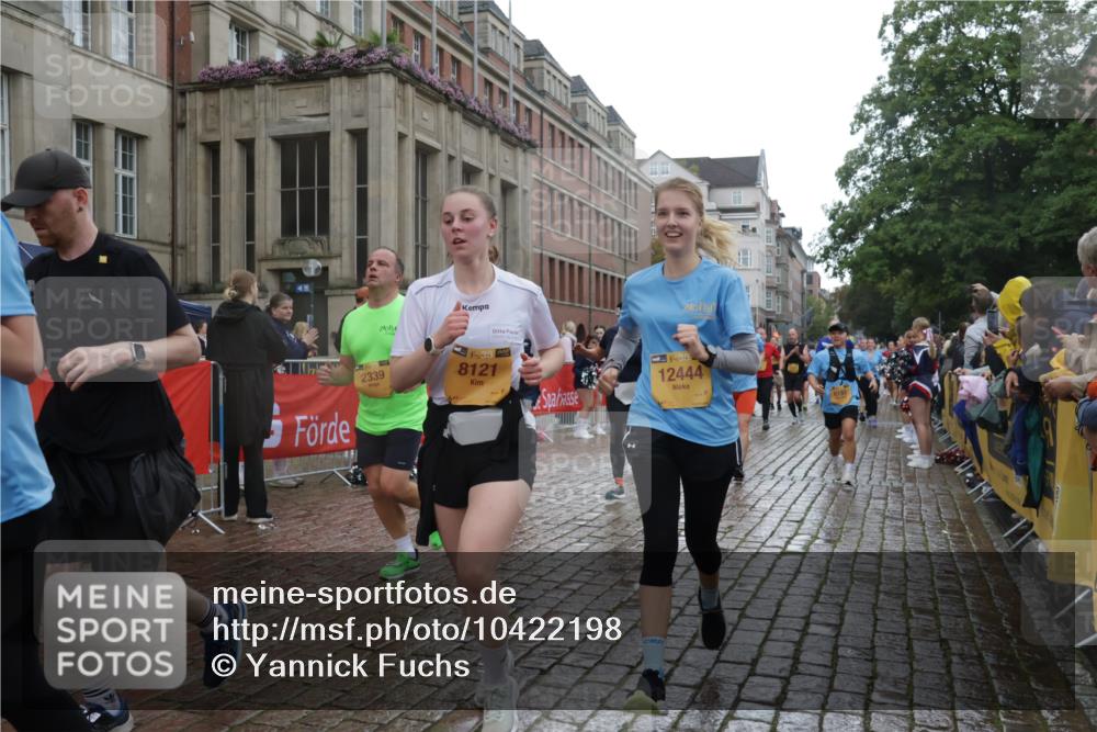 13.09.2026 - Kiel Lauf Yannick Fuchs http://msf.ph/oto/10422198 13.09.2026 10:55:36 Ziel 34, 1885, 2190, 2208, 3105, 3297, 3539, 4519, 4594, 5544, 5572, 5822, 5903, 6753, 6880, 6922, 7148, 7568, 7966, 8330, 8346, 8632, 8765, 8772, 9014, 9651, 9653, 10597, 10722, 11621, 11946, 11952, 12500, 185, 313, 428, 1459, 1815, 1841, 1851, 1973, 2330, 2331, 2339, 2548, 2738, 3084, 3379, 3429, 3645, 3903, 4403, 4678, 4898, 5104, 5485, 5645, 5834, 5903, 6193, 6490, 6498, 6501, 6583, 6800, 6991, 7118, 7450, 7566, 7722, 8121, 8791, 9858, 2548 meine-sportfotos.de