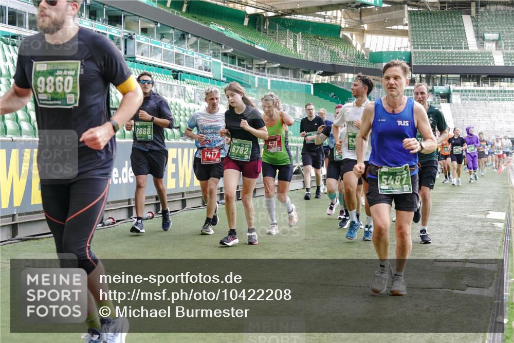 13.09.2026 - 21. swb-Marathon Bremen Michael Burmester http://msf.ph/oto/10422208 13.09.2026 13:22:41 Laufen im Stadion 128, 160, 211, 258, 343, 351, 423, 441, 533, 571, 601, 609, 708, 782, 851, 892, 1060, 1094, 1157, 1177, 1178, 1259, 1316, 1331, 1344, 1417, 1518, 1657, 1669, 1691, 1729, 1746, 1788, 1883, 2213, 2290, 2433, 2475, 2504, 2526, 2551, 2619, 2632, 2652, 2660, 2685, 2711, 2828, 2954, 2964, 2995, 3022, 3034, 3225, 3252, 3347, 3351, 3423, 3447, 3505, 3530, 3559, 3682, 3727, 3770, 3784, 3819, 4020, 4054, 4231, 4406, 4407, 4431, 4466, 4467, 4584, 1506 meine-sportfotos.de