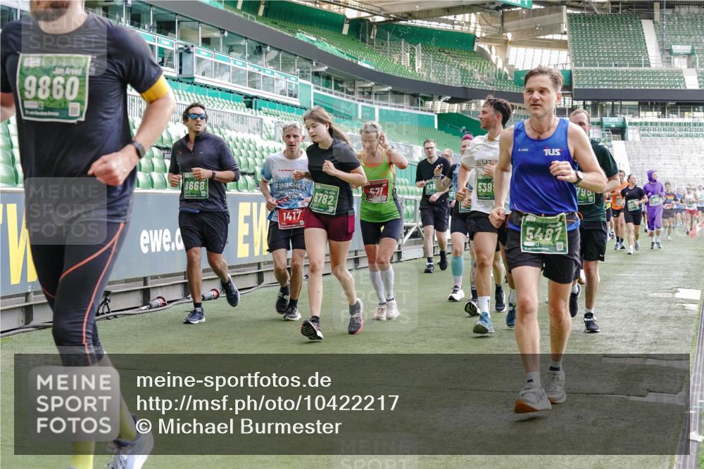 13.09.2026 - 21. swb-Marathon Bremen Michael Burmester http://msf.ph/oto/10422217 13.09.2026 13:22:41 Laufen im Stadion 128, 160, 211, 258, 343, 351, 423, 441, 533, 571, 601, 609, 708, 782, 851, 892, 1060, 1094, 1157, 1177, 1178, 1259, 1316, 1331, 1344, 1417, 1518, 1657, 1669, 1691, 1729, 1746, 1788, 1883, 2213, 2290, 2433, 2475, 2504, 2526, 2551, 2619, 2632, 2652, 2660, 2685, 2711, 2828, 2954, 2964, 2995, 3022, 3034, 3225, 3252, 3347, 3351, 3423, 3447, 3505, 3530, 3559, 3682, 3727, 3770, 3784, 3819, 4020, 4054, 4231, 4406, 4407, 4431, 4466, 4467, 4584, 1506 meine-sportfotos.de
