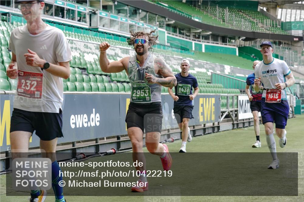13.09.2026 - 21. swb-Marathon Bremen Michael Burmester http://msf.ph/oto/10422219 13.09.2026 12:59:53 Laufen im Stadion 135, 148, 191, 226, 232, 260, 342, 651, 745, 972, 1080, 1166, 1209, 1368, 1493, 1494, 1516, 1650, 1861, 1935, 1963, 2088, 2210, 2289, 2293, 2306, 2322, 2367, 2427, 2481, 2517, 2570, 2577, 2686, 2700, 2708, 2771, 2806, 2807, 2827, 2885, 2899, 2906, 2914, 2953, 2961, 2979, 3015, 3021, 3076, 3098, 3105, 3120, 3124, 3145, 3168, 3173, 3190, 3233, 3273, 3354, 3435, 3480, 3516, 3531, 3652, 3729, 3774, 3855, 3856, 3861, 3930, 3934 meine-sportfotos.de