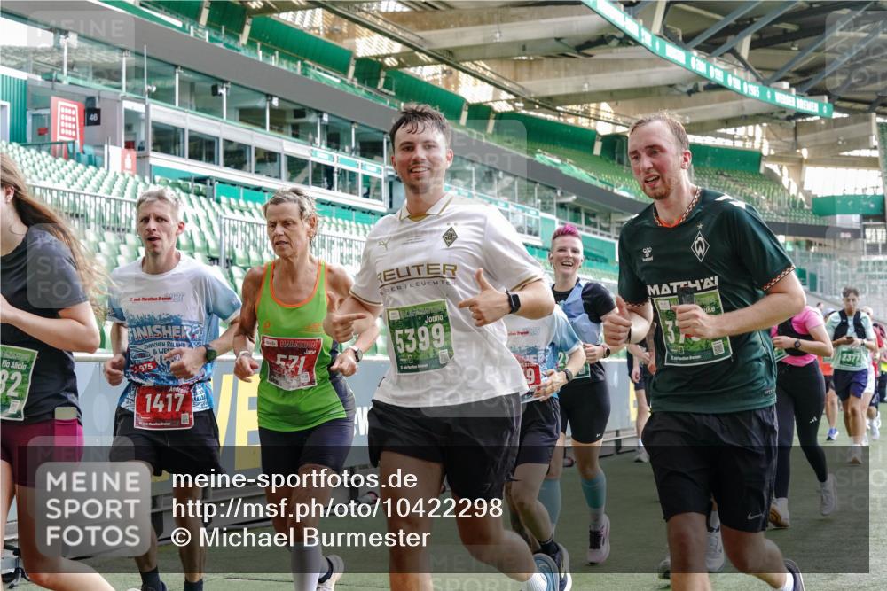 13.09.2026 - 21. swb-Marathon Bremen Michael Burmester http://msf.ph/oto/10422298 13.09.2026 13:22:43 Laufen im Stadion 128, 160, 211, 258, 343, 351, 423, 441, 533, 571, 601, 609, 708, 782, 851, 892, 1060, 1094, 1157, 1177, 1178, 1259, 1316, 1331, 1344, 1417, 1518, 1657, 1669, 1691, 1729, 1746, 1788, 1883, 2213, 2290, 2433, 2475, 2504, 2526, 2551, 2619, 2632, 2652, 2660, 2685, 2711, 2828, 2954, 2964, 2995, 3022, 3034, 3225, 3252, 3347, 3351, 3423, 3447, 3505, 3530, 3559, 3682, 3727, 3770, 3784, 3819, 4020, 4054, 4231, 4406, 4407, 4431, 4466, 4467, 4584, 1506 meine-sportfotos.de