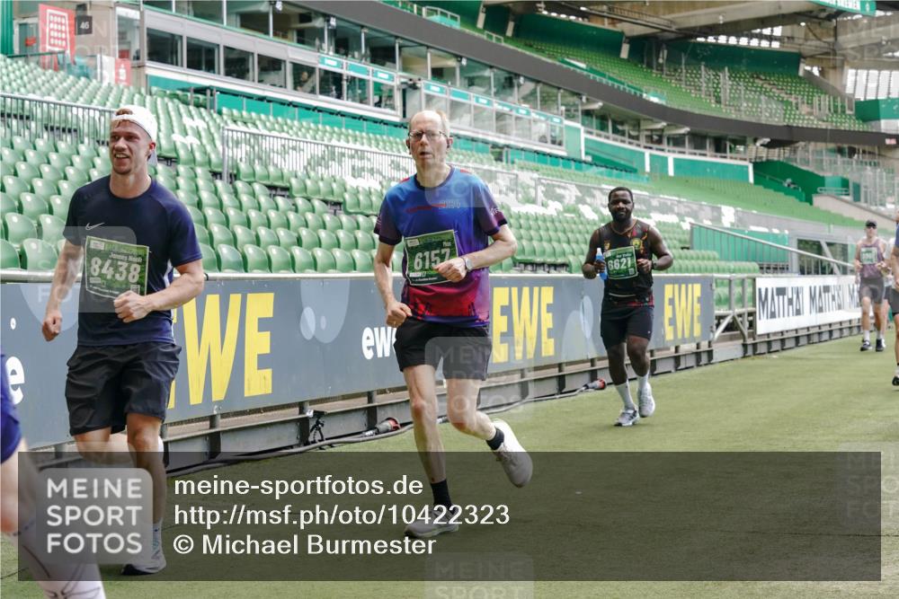 13.09.2026 - 21. swb-Marathon Bremen Michael Burmester http://msf.ph/oto/10422323 13.09.2026 12:59:56 Laufen im Stadion 135, 191, 226, 232, 260, 342, 651, 745, 972, 1080, 1166, 1209, 1368, 1493, 1494, 1516, 1650, 1861, 1935, 1963, 2088, 2210, 2289, 2293, 2306, 2322, 2367, 2427, 2481, 2517, 2570, 2577, 2686, 2700, 2708, 2806, 2807, 2827, 2885, 2899, 2906, 2914, 2953, 2961, 2979, 3015, 3021, 3076, 3098, 3105, 3120, 3124, 3145, 3168, 3173, 3190, 3233, 3273, 3354, 3435, 3480, 3516, 3531, 3642, 3652, 3729, 3774, 3855, 3856, 3861, 3930, 3934 meine-sportfotos.de