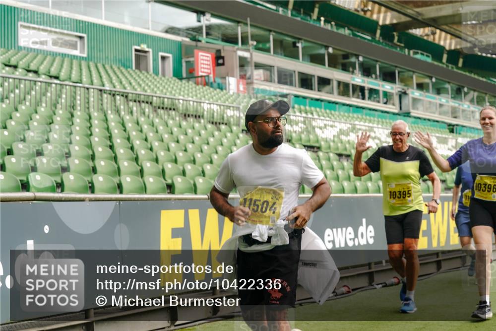 13.09.2026 - 21. swb-Marathon Bremen Michael Burmester http://msf.ph/oto/10422336 13.09.2026 10:45:42 Laufen im Stadion 10137, 10176, 10191, 10192, 10194, 10202, 10242, 10344, 10430, 10472, 10524, 10568, 10600, 10651, 10679, 10713, 10979, 11050, 11081, 11181, 11200, 11244, 11296, 11309, 11367, 11385, 11495, 11529, 11530, 11546, 11574, 11629, 11675, 11709, 11760, 11808, 11821, 11932, 11943, 12057, 12089, 12151, 12153, 12177, 12178, 12211, 12224, 12226, 12285, 12311, 12316, 12317, 12321, 12334, 12374, 12422, 12462, 12539, 10002, 10148, 10303, 10330, 10361, 10362 meine-sportfotos.de