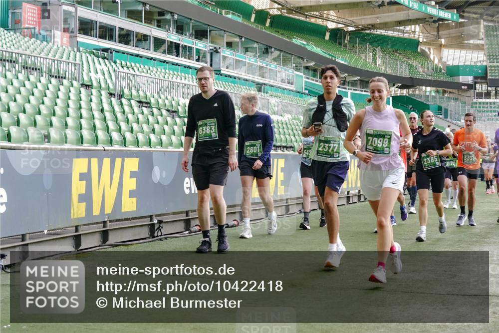 13.09.2026 - 21. swb-Marathon Bremen Michael Burmester http://msf.ph/oto/10422418 13.09.2026 13:22:48 Laufen im Stadion 128, 160, 211, 258, 343, 351, 423, 434, 441, 533, 571, 601, 609, 708, 851, 892, 1060, 1094, 1157, 1178, 1259, 1331, 1344, 1417, 1518, 1657, 1669, 1691, 1729, 1746, 1788, 1883, 2213, 2290, 2433, 2475, 2504, 2526, 2619, 2632, 2652, 2660, 2685, 2711, 2828, 2954, 2964, 2968, 2995, 3022, 3034, 3225, 3252, 3292, 3347, 3351, 3423, 3447, 3505, 3530, 3559, 3682, 3727, 3770, 3784, 3819, 4020, 4054, 4231, 4406, 4407, 4431, 4466, 4467, 4584, 1506 meine-sportfotos.de