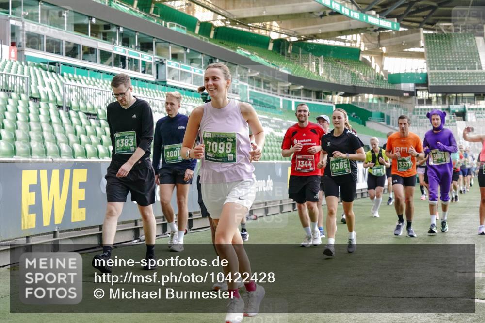 13.09.2026 - 21. swb-Marathon Bremen Michael Burmester http://msf.ph/oto/10422428 13.09.2026 13:22:48 Laufen im Stadion 128, 160, 211, 258, 343, 351, 423, 434, 441, 533, 571, 601, 609, 708, 851, 892, 1060, 1094, 1157, 1178, 1259, 1331, 1344, 1417, 1518, 1657, 1669, 1691, 1729, 1746, 1788, 1883, 2213, 2290, 2433, 2475, 2504, 2526, 2619, 2632, 2652, 2660, 2685, 2711, 2828, 2954, 2964, 2968, 2995, 3022, 3034, 3225, 3252, 3292, 3347, 3351, 3423, 3447, 3505, 3530, 3559, 3682, 3727, 3770, 3784, 3819, 4020, 4054, 4231, 4406, 4407, 4431, 4466, 4467, 4584, 1506 meine-sportfotos.de