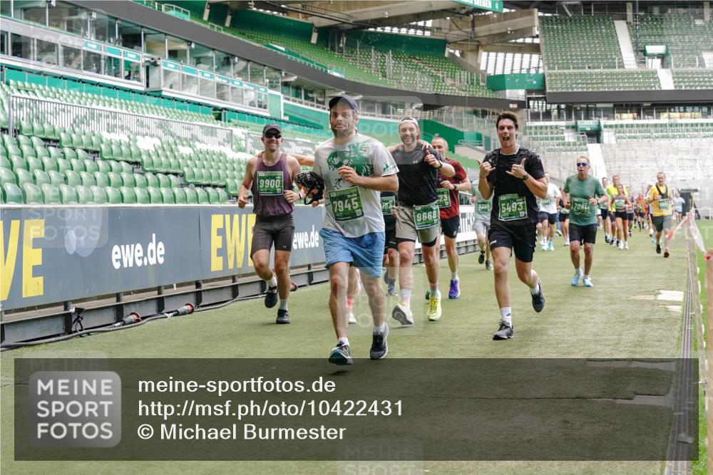 13.09.2026 - 21. swb-Marathon Bremen Michael Burmester http://msf.ph/oto/10422431 13.09.2026 13:00:01 Laufen im Stadion 135, 191, 226, 232, 260, 342, 651, 745, 972, 1080, 1166, 1209, 1368, 1493, 1494, 1516, 1650, 1861, 1935, 1963, 2088, 2210, 2289, 2293, 2306, 2322, 2367, 2427, 2481, 2490, 2517, 2570, 2577, 2658, 2686, 2700, 2708, 2806, 2827, 2885, 2899, 2906, 2914, 2953, 2961, 2967, 2979, 3015, 3021, 3076, 3098, 3105, 3120, 3124, 3145, 3168, 3173, 3190, 3233, 3273, 3354, 3385, 3435, 3480, 3516, 3531, 3642, 3652, 3729, 3774, 3855, 3856, 3861, 3930, 3934 meine-sportfotos.de