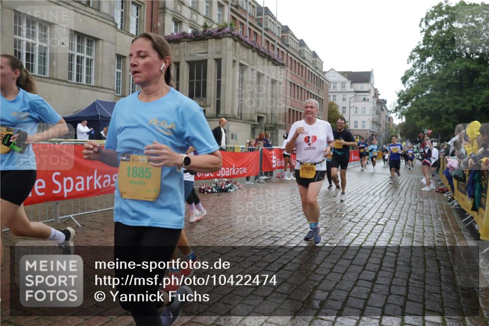 13.09.2026 - Kiel Lauf Yannick Fuchs http://msf.ph/oto/10422474 13.09.2026 10:56:09 Ziel 350, 429, 574, 712, 774, 775, 778, 1208, 2564, 2829, 3267, 3541, 5009, 6572, 6605, 7292, 7483, 7995, 8054, 8073, 8158, 8910, 9210, 10421, 10433, 10570, 10750, 10774, 10795, 12043, 12171, 12316, 12603, 280, 566, 1264, 1673, 1885, 1929, 2190, 2208, 2264, 2589, 2798, 3297, 3539, 4556, 4594, 4747, 5034, 5279, 5553, 5752, 5772, 6572, 6753, 6922, 7707, 7851, 7988, 8330, 8346, 8631, 8632, 8722, 8733, 8813, 9069, 9651, 9653, 11036, 11196, 11621, 11952, 12327, 12499, 12579, 248, 34 meine-sportfotos.de