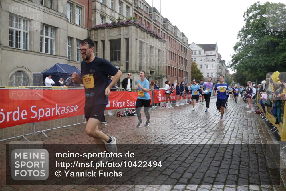 13.09.2026 - Kiel Lauf Yannick Fuchs http://msf.ph/oto/10422494 13.09.2026 10:56:11 Ziel 429, 574, 712, 774, 775, 778, 1208, 2564, 2829, 3267, 3541, 5009, 5682, 5683, 6605, 7292, 7483, 7995, 8054, 8073, 8158, 9210, 10421, 10433, 10570, 10750, 10774, 10795, 12043, 12171, 12603, 280, 350, 566, 712, 1264, 1673, 1929, 2190, 2208, 2264, 2564, 2589, 2798, 3297, 3539, 4556, 4747, 5034, 5279, 5553, 5752, 5772, 6572, 7707, 7851, 7988, 8346, 8631, 8632, 8722, 8733, 8813, 8910, 9069, 11036, 11196, 11621, 11952, 12316, 12327, 12499, 12579, 248, 1504, 34 meine-sportfotos.de