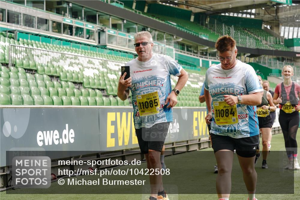 13.09.2026 - 21. swb-Marathon Bremen Michael Burmester http://msf.ph/oto/10422508 13.09.2026 10:45:50 Laufen im Stadion 10137, 10161, 10191, 10192, 10194, 10202, 10242, 10344, 10430, 10472, 10524, 10535, 10568, 10600, 10651, 10679, 10713, 10895, 10979, 11050, 11081, 11181, 11200, 11244, 11296, 11309, 11367, 11457, 11495, 11529, 11530, 11546, 11574, 11629, 11675, 11709, 11760, 11808, 11821, 11932, 11943, 12057, 12089, 12151, 12153, 12177, 12178, 12211, 12224, 12226, 12285, 12311, 12316, 12317, 12321, 12334, 12374, 12422, 12462, 12539, 10002, 10148, 10303, 10330, 10361, 10362 meine-sportfotos.de