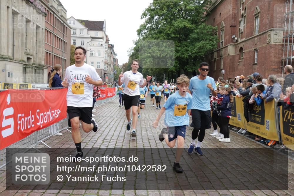 13.09.2026 - Kiel Lauf Yannick Fuchs http://msf.ph/oto/10422582 13.09.2026 09:43:30 Ziel 40, 401, 1049, 1857, 4171, 4256, 6377, 7773, 7857, 7905, 8066, 8770, 8834, 10189, 10300, 11246, 12101, 12575, 255, 623, 1040, 1213, 1508, 3041, 3850, 5530, 5929, 6377, 7099, 7532, 8191, 8808, 9354, 9933, 10047, 10118, 11753, 12259, 654, 1833, 4522, 5857, 5964, 9323, 9934, 10460, 12164, 1213, 3849, 7874, 8191, 8870, 9311, 9629, 11721, 12678 meine-sportfotos.de