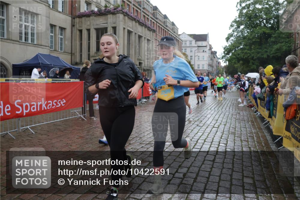 13.09.2026 - Kiel Lauf Yannick Fuchs http://msf.ph/oto/10422591 13.09.2026 10:56:20 Ziel 248, 476, 778, 1618, 2075, 2454, 2674, 2829, 2880, 3267, 4440, 4806, 5067, 5682, 5683, 6530, 6605, 6884, 9210, 10264, 10421, 10433, 10509, 10570, 10750, 10774, 12043, 12171, 12669, 280, 350, 429, 566, 574, 712, 774, 775, 1208, 1264, 2264, 2564, 2589, 2798, 3541, 4556, 4747, 5009, 5034, 5279, 5553, 5752, 5772, 6572, 7292, 7483, 7707, 7851, 7988, 7995, 8054, 8073, 8158, 8733, 8813, 8910, 9069, 10774, 10795, 11196, 12316, 12327, 12499, 12579, 1139, 1504 meine-sportfotos.de
