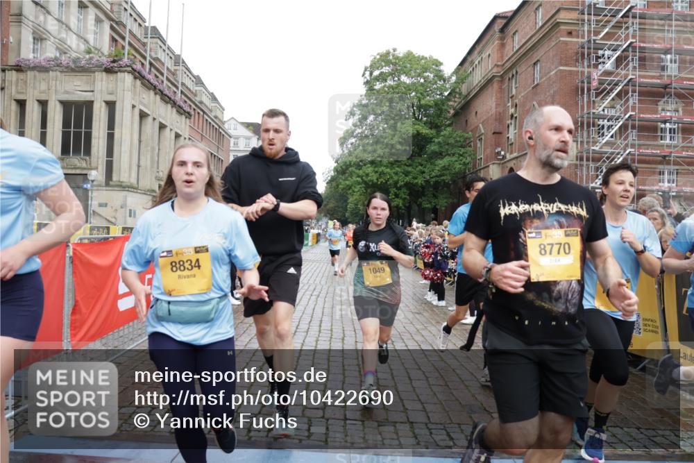 13.09.2026 - Kiel Lauf Yannick Fuchs http://msf.ph/oto/10422690 13.09.2026 09:43:36 Ziel 40, 401, 1049, 1833, 1857, 4171, 7773, 7857, 7905, 8770, 8834, 9323, 9934, 10189, 10300, 10460, 11246, 12101, 12164, 12575, 255, 623, 1040, 1508, 3041, 3850, 4256, 5929, 6377, 7099, 7532, 7857, 8066, 8808, 9354, 9933, 10047, 10118, 11753, 12259, 654, 4522, 5171, 5857, 5964, 7510, 7948, 9814, 10641, 10931, 12376, 1040, 1213, 3850, 5530, 7874, 8191, 11753 meine-sportfotos.de
