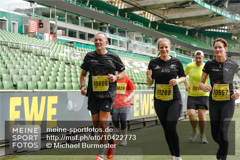 13.09.2026 - 21. swb-Marathon Bremen Michael Burmester http://msf.ph/oto/10422773 13.09.2026 10:45:59 Laufen im Stadion 10137, 10161, 10194, 10202, 10242, 10344, 10430, 10472, 10524, 10535, 10568, 10600, 10651, 10679, 10713, 10895, 10970, 10979, 11050, 11081, 11181, 11200, 11244, 11296, 11309, 11367, 11457, 11495, 11529, 11530, 11546, 11574, 11675, 11709, 11760, 11808, 11821, 11932, 12057, 12089, 12151, 12153, 12177, 12178, 12211, 12224, 12226, 12285, 12311, 12316, 12317, 12321, 12374, 12422, 12462, 12539, 10002, 10148, 10303, 10330, 10361, 10362 meine-sportfotos.de
