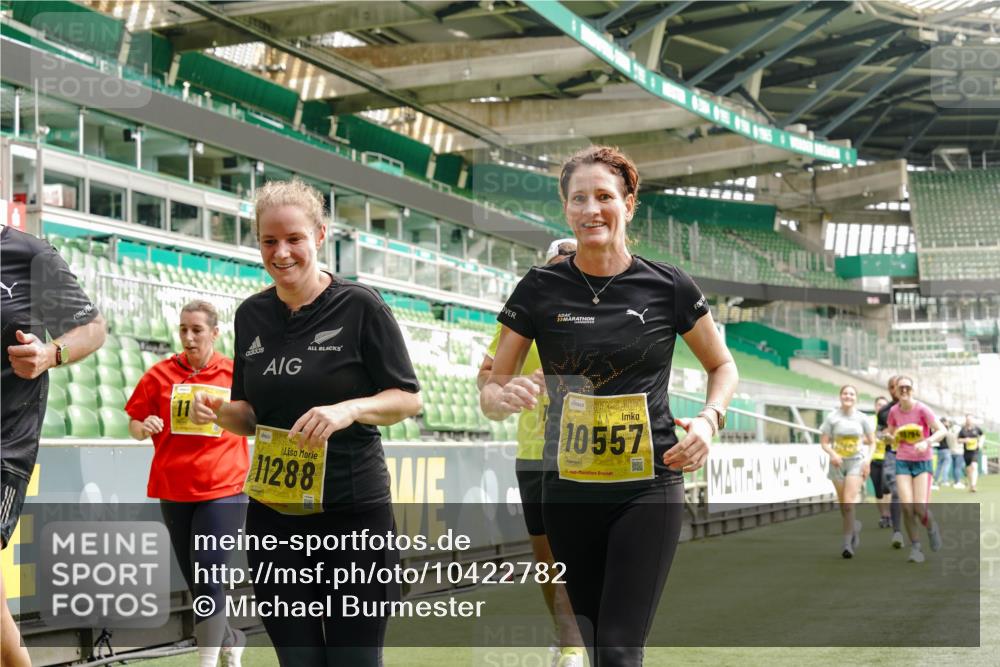 13.09.2026 - 21. swb-Marathon Bremen Michael Burmester http://msf.ph/oto/10422782 13.09.2026 10:46:00 Laufen im Stadion 10137, 10161, 10194, 10202, 10242, 10344, 10430, 10472, 10524, 10535, 10568, 10600, 10651, 10679, 10713, 10895, 10970, 10979, 11050, 11081, 11181, 11200, 11244, 11296, 11309, 11367, 11457, 11495, 11529, 11530, 11546, 11574, 11675, 11709, 11760, 11808, 11821, 11932, 12057, 12089, 12151, 12153, 12177, 12178, 12211, 12224, 12226, 12285, 12311, 12316, 12317, 12321, 12374, 12422, 12462, 12539, 10002, 10004, 10148, 10303, 10330, 10361, 10362 meine-sportfotos.de