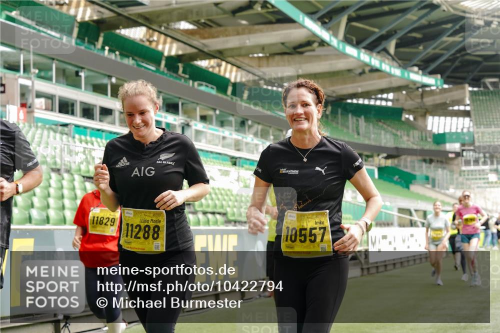 13.09.2026 - 21. swb-Marathon Bremen Michael Burmester http://msf.ph/oto/10422794 13.09.2026 10:46:00 Laufen im Stadion 10137, 10161, 10194, 10202, 10242, 10344, 10430, 10472, 10524, 10535, 10568, 10600, 10651, 10679, 10713, 10895, 10970, 10979, 11050, 11081, 11181, 11200, 11244, 11296, 11309, 11367, 11457, 11495, 11529, 11530, 11546, 11574, 11675, 11709, 11760, 11808, 11821, 11932, 12057, 12089, 12151, 12153, 12177, 12178, 12211, 12224, 12226, 12285, 12311, 12316, 12317, 12321, 12374, 12422, 12462, 12539, 10002, 10004, 10148, 10303, 10330, 10361, 10362 meine-sportfotos.de