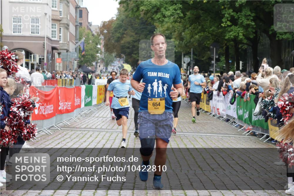 13.09.2026 - Kiel Lauf Yannick Fuchs http://msf.ph/oto/10422810 13.09.2026 09:43:48 Ziel 654, 4522, 5171, 5857, 5964, 7510, 7948, 9323, 9934, 10460, 10641, 10931, 12164, 12376, 40, 255, 401, 623, 1049, 1508, 1833, 1857, 4171, 4256, 5929, 6377, 7099, 7532, 7773, 7857, 7905, 8066, 8770, 8808, 8834, 10189, 10300, 10460, 11246, 12101, 12575, 4283, 5026, 6550, 8300, 9814, 11653, 11655, 12098, 1508, 3041, 5929, 7099, 7532, 8808, 9933, 10047, 10118, 12259 meine-sportfotos.de