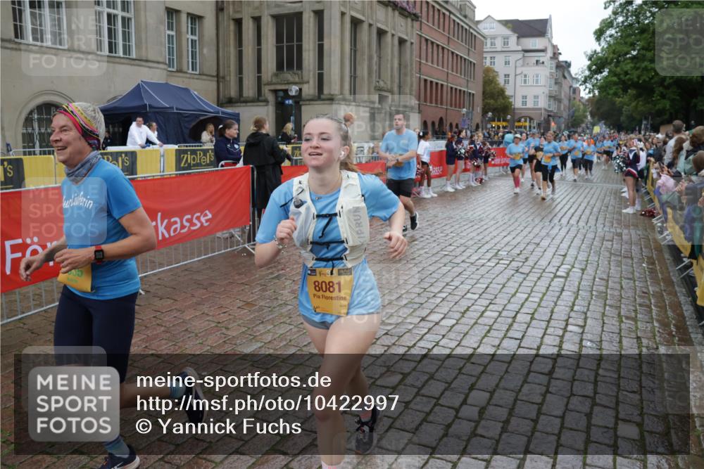 13.09.2026 - Kiel Lauf Yannick Fuchs http://msf.ph/oto/10422997 13.09.2026 10:57:59 Ziel 352, 353, 905, 1220, 1517, 1567, 1778, 2234, 3111, 3661, 4250, 4340, 4497, 4765, 5154, 5163, 5232, 6353, 6425, 8253, 8470, 8996, 8998, 9404, 10086, 10318, 12204, 12303, 12473, 12633, 12634, 55, 156, 252, 538, 675, 1070, 1392, 1528, 2081, 3007, 3111, 3548, 3575, 3661, 3667, 3933, 4686, 4754, 4997, 5112, 5375, 5458, 5594, 6697, 6715, 6805, 7255, 7935, 8081, 8548, 8903, 9486, 9925, 10692, 10908, 11345, 11379, 11554, 11762, 11775, 12528, 721, 819, 833, 987, 1253 meine-sportfotos.de
