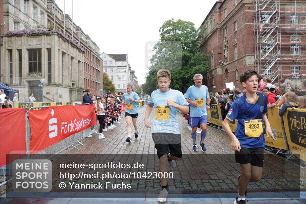 13.09.2026 - Kiel Lauf Yannick Fuchs http://msf.ph/oto/10423000 13.09.2026 09:44:06 Ziel 4092, 4283, 5026, 6550, 7753, 8300, 11653, 11655, 12098, 12373, 40, 654, 1049, 1833, 1857, 4171, 4522, 5171, 5857, 5964, 7510, 7773, 7905, 7948, 8770, 8834, 9323, 9814, 9934, 10460, 10641, 10931, 11246, 12101, 12164, 12376, 537, 793, 801, 1053, 2031, 2437, 2868, 3688, 4573, 6892, 7744, 12318, 12437, 40, 401, 1049, 1857, 4171, 7773, 7857, 7905, 8770, 8834, 10189, 10300, 11246, 12101, 12575 meine-sportfotos.de