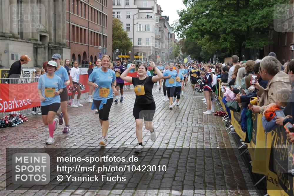 13.09.2026 - Kiel Lauf Yannick Fuchs http://msf.ph/oto/10423010 13.09.2026 10:58:02 Ziel 352, 353, 905, 1220, 1351, 1778, 2234, 4340, 4497, 4592, 5154, 5163, 5232, 5540, 5958, 6353, 6425, 7412, 8253, 8470, 8996, 10086, 10318, 10765, 10785, 11238, 11613, 12204, 12303, 12473, 12633, 12634, 55, 156, 252, 538, 675, 1070, 1392, 1517, 1528, 1567, 2081, 3007, 3111, 3548, 3575, 3661, 3667, 3933, 4250, 4497, 4686, 4754, 4765, 4997, 5112, 5375, 5458, 5594, 6697, 6715, 6805, 7255, 8548, 8903, 9486, 10692, 10908, 11345, 11379, 11554, 11762, 11775, 721, 819, 833, 987, 1253 meine-sportfotos.de