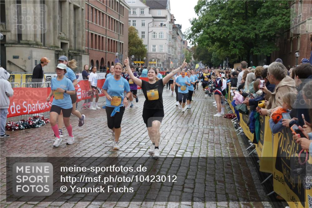 13.09.2026 - Kiel Lauf Yannick Fuchs http://msf.ph/oto/10423012 13.09.2026 10:58:02 Ziel 352, 353, 905, 1220, 1351, 1778, 2234, 4340, 4497, 4592, 5154, 5163, 5232, 5540, 5958, 6353, 6425, 7412, 8253, 8470, 8996, 10086, 10318, 10765, 10785, 11238, 11613, 12204, 12303, 12473, 12633, 12634, 55, 156, 252, 538, 675, 1070, 1392, 1517, 1528, 1567, 2081, 3007, 3111, 3548, 3575, 3661, 3667, 3933, 4250, 4497, 4686, 4754, 4765, 4997, 5112, 5375, 5458, 5594, 6697, 6715, 6805, 7255, 8548, 8903, 9486, 10692, 10908, 11345, 11379, 11554, 11762, 11775, 721, 819, 833, 987, 1253 meine-sportfotos.de