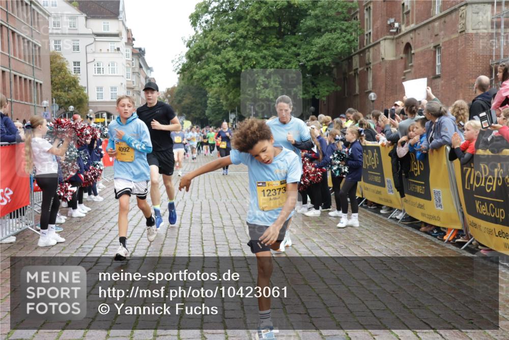 13.09.2026 - Kiel Lauf Yannick Fuchs http://msf.ph/oto/10423061 13.09.2026 09:44:12 Ziel 537, 793, 2031, 2437, 4092, 4283, 6550, 7753, 8300, 11653, 11655, 12098, 12373, 12437, 654, 1833, 4522, 5026, 5171, 5857, 5964, 7510, 7948, 9323, 9814, 9934, 10460, 10641, 10931, 11653, 12164, 12376, 801, 958, 1053, 1849, 1866, 2045, 2212, 2868, 3198, 3688, 4098, 4573, 6892, 6895, 7121, 7430, 7744, 12318, 40, 1049, 1833, 1857, 4171, 7773, 7905, 8770, 8834, 9323, 9934, 10460, 11246, 12101, 12164 meine-sportfotos.de