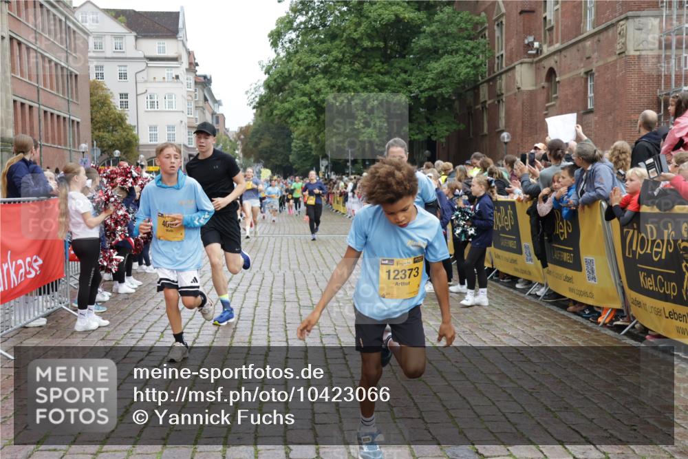 13.09.2026 - Kiel Lauf Yannick Fuchs http://msf.ph/oto/10423066 13.09.2026 09:44:13 Ziel 537, 793, 2031, 2437, 4092, 4283, 6550, 7753, 8300, 11655, 12098, 12373, 12437, 654, 4283, 4522, 5026, 5171, 5857, 5964, 6550, 7510, 7948, 9323, 9814, 9934, 10460, 10641, 10931, 11653, 11655, 12164, 12376, 801, 958, 1053, 1849, 1866, 2045, 2212, 2868, 3198, 3688, 4098, 4316, 4573, 6892, 6895, 7121, 7430, 7744, 12161, 12318, 40, 1049, 1833, 1857, 4171, 7773, 7905, 8770, 8834, 9323, 9934, 10460, 11246, 12101, 12164 meine-sportfotos.de