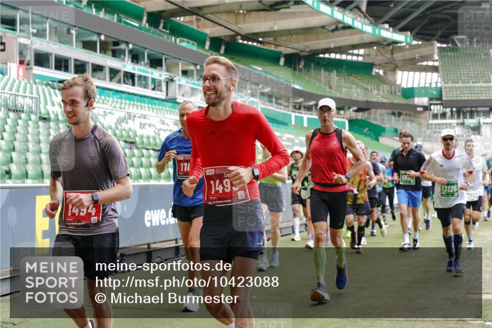 13.09.2026 - 21. swb-Marathon Bremen Michael Burmester http://msf.ph/oto/10423088 13.09.2026 13:00:20 Laufen im Stadion 135, 191, 226, 232, 242, 260, 318, 342, 651, 687, 745, 972, 1080, 1166, 1209, 1368, 1493, 1494, 1516, 1650, 1861, 1935, 1963, 2088, 2210, 2289, 2293, 2306, 2322, 2409, 2427, 2481, 2485, 2490, 2517, 2560, 2561, 2570, 2627, 2658, 2686, 2700, 2708, 2781, 2806, 2827, 2885, 2899, 2906, 2914, 2953, 2961, 2967, 2979, 3015, 3076, 3098, 3105, 3124, 3145, 3168, 3173, 3190, 3233, 3273, 3354, 3385, 3480, 3516, 3524, 3531, 3642, 3652, 3729, 3774, 3855, 3856, 3861, 3930, 3934 meine-sportfotos.de