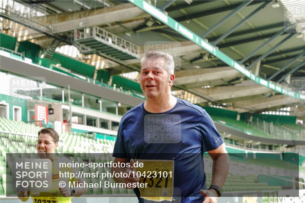 13.09.2026 - 21. swb-Marathon Bremen Michael Burmester http://msf.ph/oto/10423101 13.09.2026 10:46:10 Laufen im Stadion 10137, 10161, 10194, 10202, 10242, 10344, 10430, 10472, 10524, 10535, 10568, 10600, 10651, 10679, 10713, 10895, 10970, 10979, 11050, 11081, 11181, 11200, 11244, 11296, 11309, 11367, 11457, 11495, 11529, 11530, 11546, 11573, 11574, 11579, 11675, 11709, 11760, 11808, 11821, 11932, 12057, 12089, 12151, 12153, 12177, 12178, 12211, 12224, 12226, 12285, 12316, 12317, 12321, 12374, 12422, 12462, 12539, 10002, 10004, 10005, 10148, 10271, 10303, 10330, 10361, 10362 meine-sportfotos.de