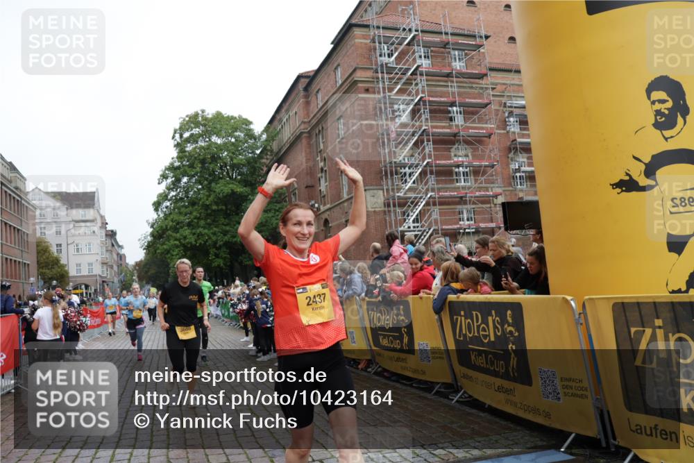 13.09.2026 - Kiel Lauf Yannick Fuchs http://msf.ph/oto/10423164 13.09.2026 09:44:20 Ziel 537, 793, 801, 1053, 2031, 2437, 2868, 3688, 4092, 4573, 6892, 7744, 7753, 12318, 12373, 12437, 654, 4283, 4522, 5026, 5171, 5857, 6550, 7510, 7948, 8300, 9814, 10641, 10931, 11653, 11655, 12098, 12373, 12376, 912, 958, 1849, 1866, 2045, 2212, 2787, 3198, 3209, 4098, 4316, 6895, 7121, 7356, 7430, 12161, 654, 5964, 9323, 9934, 10460, 12164 meine-sportfotos.de