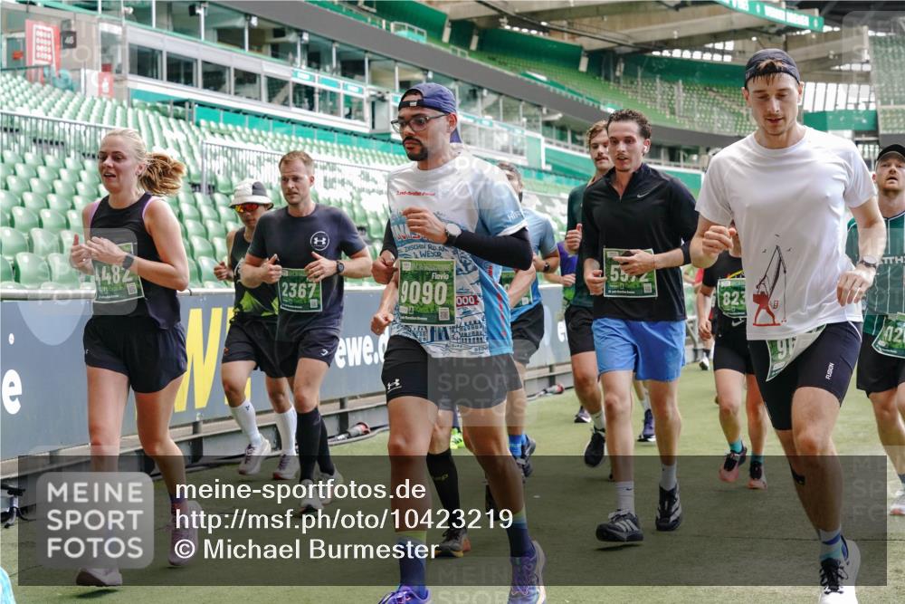 13.09.2026 - 21. swb-Marathon Bremen Michael Burmester http://msf.ph/oto/10423219 13.09.2026 13:00:23 Laufen im Stadion 135, 191, 226, 232, 242, 260, 318, 342, 440, 651, 687, 745, 972, 1080, 1166, 1209, 1368, 1493, 1494, 1516, 1650, 1861, 1935, 1963, 2088, 2210, 2289, 2293, 2306, 2322, 2370, 2409, 2427, 2481, 2485, 2490, 2517, 2560, 2561, 2570, 2627, 2658, 2686, 2700, 2708, 2781, 2806, 2827, 2885, 2899, 2906, 2914, 2953, 2961, 2967, 2979, 3015, 3076, 3098, 3105, 3124, 3145, 3168, 3173, 3190, 3233, 3273, 3354, 3385, 3480, 3516, 3524, 3531, 3642, 3652, 3729, 3774, 3855, 3856, 3861, 3930, 3934 meine-sportfotos.de