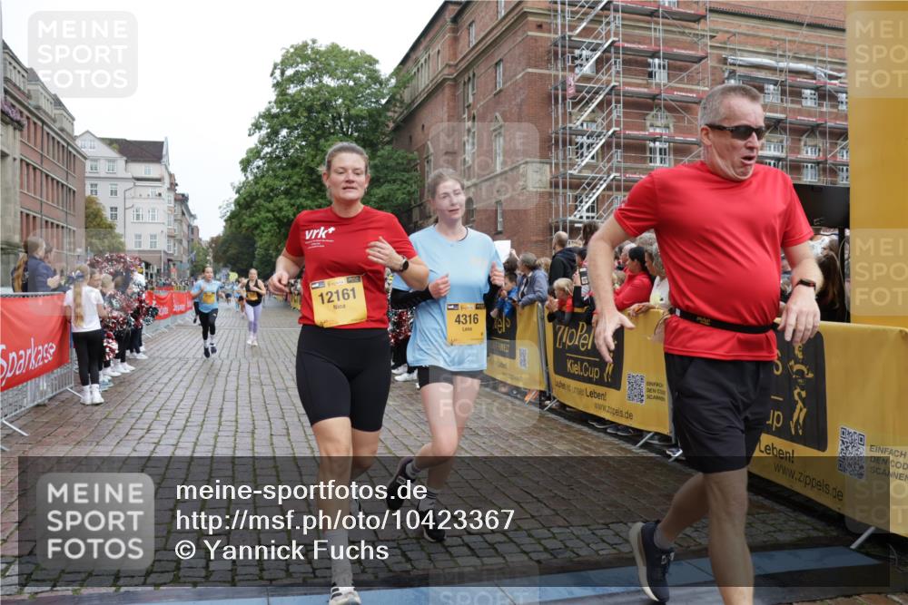 13.09.2026 - Kiel Lauf Yannick Fuchs http://msf.ph/oto/10423367 13.09.2026 09:44:35 Ziel 801, 912, 958, 1849, 1866, 2045, 2212, 2787, 2868, 3198, 3209, 4098, 4316, 6892, 6895, 7121, 7356, 7430, 12161, 537, 793, 801, 1053, 2031, 2437, 2868, 3688, 4092, 4283, 4573, 6550, 6892, 7744, 7753, 8300, 11653, 11655, 12098, 12318, 12373, 12437, 1224, 4118, 4693, 5939, 6023, 7460, 9986, 10777, 11043, 11046, 11239, 12218, 4283, 5026, 6550, 9814, 10931, 11653, 11655, 12376 meine-sportfotos.de