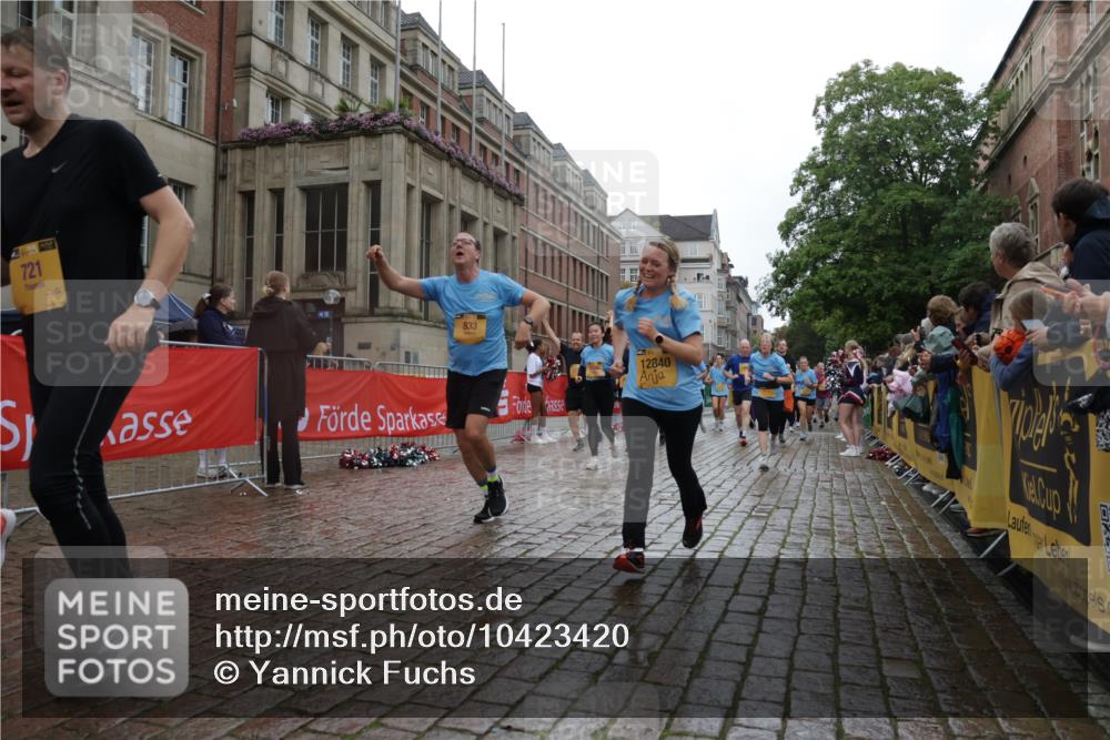 13.09.2026 - Kiel Lauf Yannick Fuchs http://msf.ph/oto/10423420 13.09.2026 10:58:43 Ziel 79, 1521, 2156, 2307, 2473, 2896, 2994, 4395, 6497, 7738, 7888, 8004, 8381, 8841, 9132, 9417, 11514, 11699, 12659, 12672, 91, 721, 819, 833, 971, 987, 1253, 1404, 1858, 1910, 1978, 2309, 2461, 2752, 2965, 3222, 3235, 3237, 3325, 3326, 3559, 3671, 3833, 3842, 4160, 4212, 4456, 5172, 5314, 5605, 5668, 5775, 6345, 6906, 6982, 7256, 7315, 7340, 7367, 7482, 7738, 7856, 7949, 8381, 8752, 9132, 9458, 9809, 9827, 9937, 10135, 10503, 10878, 11023, 905, 1778, 8253 meine-sportfotos.de