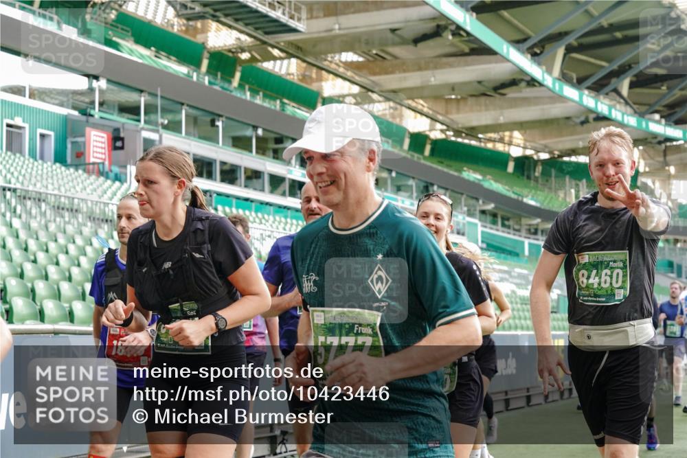 13.09.2026 - 21. swb-Marathon Bremen Michael Burmester http://msf.ph/oto/10423446 13.09.2026 13:23:24 Laufen im Stadion 137, 160, 182, 211, 324, 343, 434, 533, 571, 609, 708, 721, 739, 743, 892, 1157, 1178, 1259, 1273, 1331, 1471, 1597, 1598, 1657, 1669, 1691, 1746, 1788, 1883, 1944, 2213, 2252, 2286, 2290, 2433, 2445, 2465, 2475, 2495, 2503, 2504, 2526, 2619, 2632, 2660, 2685, 2711, 2768, 2776, 2936, 2964, 2968, 3252, 3282, 3288, 3289, 3292, 3312, 3347, 3351, 3364, 3395, 3423, 3447, 3505, 3530, 3559, 3682, 3727, 3770, 3784, 3819, 4020, 4054, 4231, 4406, 4407, 4431, 4466, 4467, 4584, 1506 meine-sportfotos.de