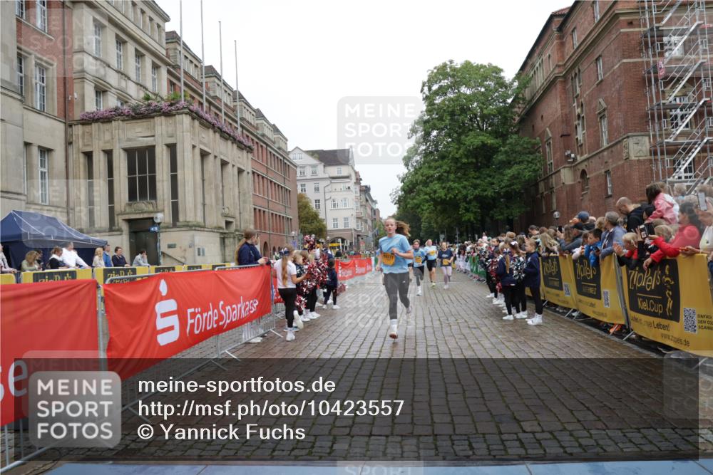 13.09.2026 - Kiel Lauf Yannick Fuchs http://msf.ph/oto/10423557 13.09.2026 09:44:52 Ziel 1224, 2704, 4118, 5939, 6023, 7460, 8028, 9986, 10777, 11043, 11046, 11239, 12218, 12676, 801, 912, 958, 1053, 1849, 1866, 2045, 2212, 2437, 2787, 2868, 3198, 3209, 3688, 4098, 4316, 4573, 4693, 6892, 6895, 7121, 7356, 7430, 7744, 12161, 12218, 12318, 98, 312, 2456, 2786, 3138, 3503, 3507, 3517, 3717, 5562, 5672, 6135, 6556, 8189, 9760, 10006, 537, 793, 2031, 2437, 3688, 4092, 4573, 7753, 12373, 12437 meine-sportfotos.de