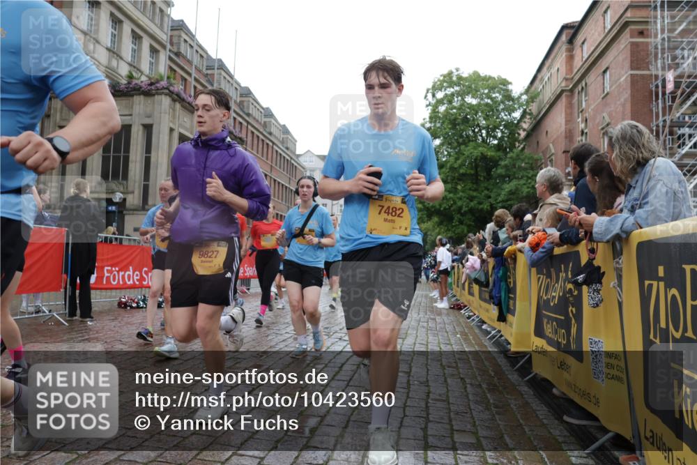 13.09.2026 - Kiel Lauf Yannick Fuchs http://msf.ph/oto/10423560 13.09.2026 10:58:56 Ziel 788, 1085, 1094, 1729, 1990, 2265, 2307, 2557, 2559, 2994, 3943, 3944, 7757, 8059, 8188, 8348, 9306, 9313, 9387, 10654, 10655, 10969, 11087, 11585, 12223, 12520, 12694, 79, 91, 971, 1521, 1858, 1978, 2156, 2307, 2461, 2473, 2752, 2896, 2965, 3235, 3237, 3559, 3833, 3842, 4395, 4456, 5605, 5775, 6497, 6906, 7315, 7367, 7482, 7738, 7856, 7888, 7949, 8004, 8381, 8752, 8841, 9132, 9417, 9809, 9827, 9937, 10135, 10503, 10878, 11023, 11699, 12659, 12672, 724, 2385, 2639, 3480 meine-sportfotos.de