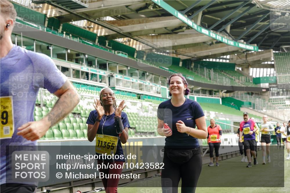13.09.2026 - 21. swb-Marathon Bremen Michael Burmester http://msf.ph/oto/10423582 13.09.2026 10:46:33 Laufen im Stadion 10137, 10161, 10194, 10202, 10242, 10344, 10349, 10430, 10472, 10524, 10535, 10568, 10600, 10651, 10895, 10933, 10970, 11050, 11181, 11200, 11244, 11296, 11309, 11367, 11457, 11529, 11530, 11546, 11573, 11574, 11579, 11639, 11675, 11709, 11760, 11821, 12089, 12153, 12177, 12178, 12211, 12224, 12285, 12316, 12317, 12374, 12422, 12462, 12539, 10002, 10004, 10005, 10148, 10271, 10303, 10325, 10330, 10335, 10361, 10362, 10459, 10513, 10756, 10882 meine-sportfotos.de