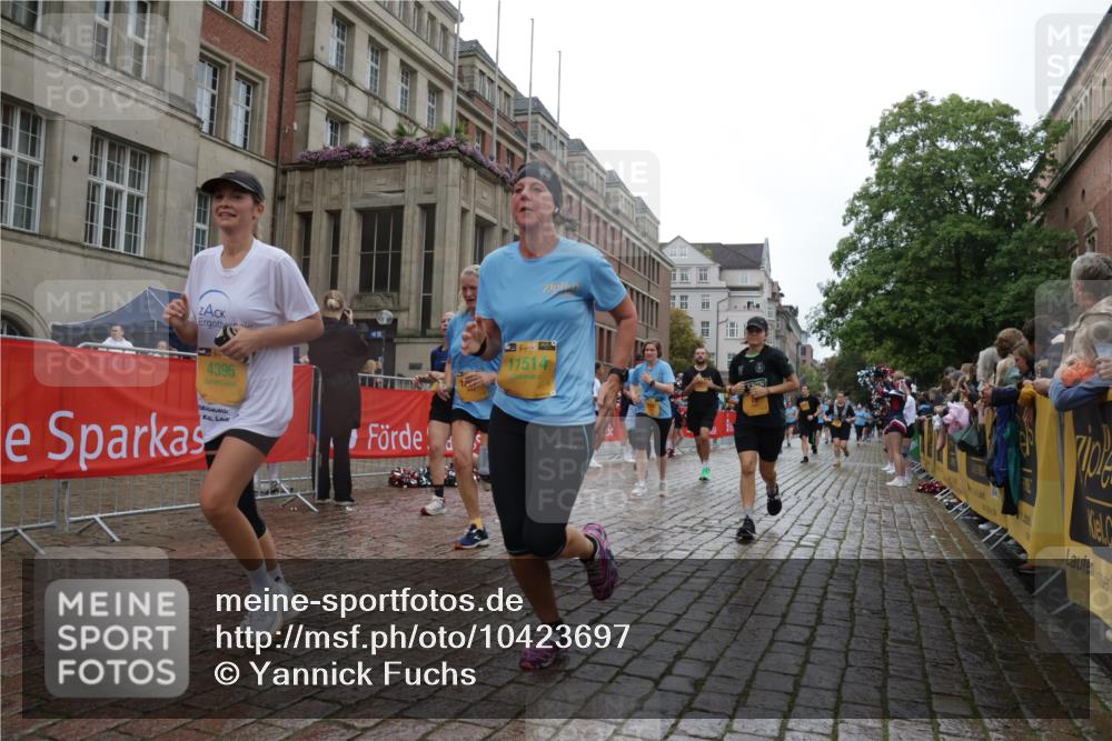 13.09.2026 - Kiel Lauf Yannick Fuchs http://msf.ph/oto/10423697 13.09.2026 10:59:10 Ziel 724, 2385, 2862, 3332, 3480, 4192, 4609, 5188, 5836, 7417, 8188, 9405, 10167, 10255, 10551, 10654, 10655, 10871, 11126, 11585, 12482, 79, 788, 1085, 1094, 1521, 1729, 1990, 2156, 2265, 2307, 2473, 2557, 2559, 2896, 2994, 3943, 3944, 4395, 6497, 7757, 7888, 8004, 8059, 8348, 8841, 9306, 9313, 9387, 9417, 10969, 11087, 11585, 11699, 12223, 12520, 12659, 12672, 1825, 1835, 2394, 2639, 2771, 2828, 4342, 5891, 5977, 5987, 6693, 7066, 7112, 7734, 10799, 79 meine-sportfotos.de