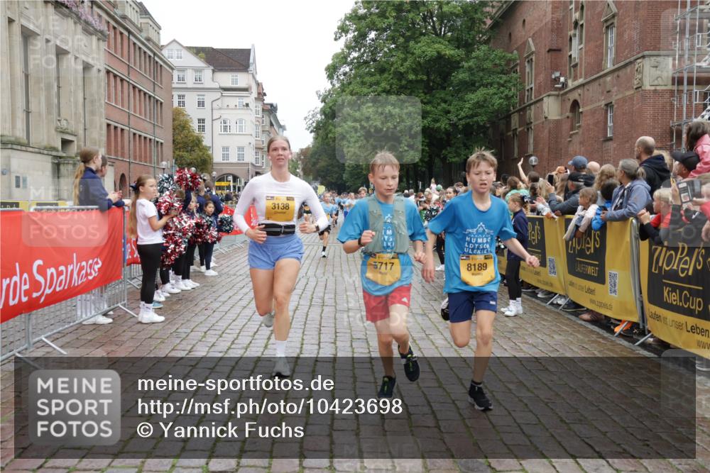 13.09.2026 - Kiel Lauf Yannick Fuchs http://msf.ph/oto/10423698 13.09.2026 09:45:03 Ziel 98, 312, 2456, 2704, 2786, 3138, 3517, 3717, 4118, 5562, 6135, 8028, 8189, 11043, 12676, 912, 958, 1224, 1866, 2045, 2212, 2787, 3198, 3209, 4316, 4693, 5939, 6023, 6895, 7356, 7430, 7460, 9986, 10777, 11046, 11239, 12161, 12218, 1503, 2282, 3479, 3503, 3507, 4606, 5103, 5399, 5400, 5672, 5811, 6097, 6098, 6556, 8854, 9425, 9760, 9897, 10006, 12347, 12348, 12351, 801, 958, 1053, 1849, 1866, 2045, 2212, 2868, 4098, 7744, 12318 meine-sportfotos.de