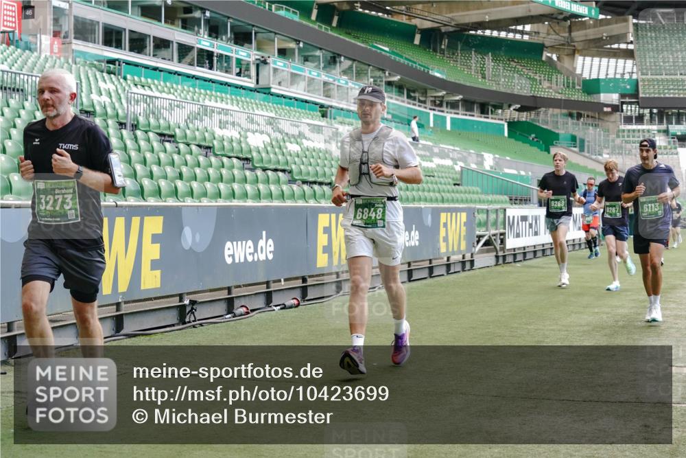 13.09.2026 - 21. swb-Marathon Bremen Michael Burmester http://msf.ph/oto/10423699 13.09.2026 13:00:39 Laufen im Stadion 135, 232, 242, 260, 282, 318, 342, 440, 651, 687, 745, 1080, 1166, 1209, 1368, 1448, 1493, 1494, 1516, 1582, 1650, 1861, 1935, 1963, 2088, 2289, 2293, 2306, 2322, 2370, 2409, 2427, 2481, 2485, 2490, 2491, 2517, 2560, 2561, 2570, 2627, 2658, 2686, 2700, 2708, 2781, 2806, 2899, 2906, 2914, 2953, 2961, 2967, 3015, 3076, 3105, 3124, 3145, 3168, 3173, 3190, 3273, 3354, 3372, 3374, 3375, 3385, 3480, 3524, 3526, 3531, 3642, 3652, 3729, 3774, 3855, 3856, 3861, 3930 meine-sportfotos.de