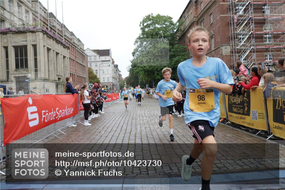 13.09.2026 - Kiel Lauf Yannick Fuchs http://msf.ph/oto/10423730 13.09.2026 09:45:07 Ziel 98, 312, 2456, 2704, 2786, 3138, 3503, 3507, 3517, 3717, 5562, 5672, 6135, 6556, 8028, 8189, 9760, 10006, 912, 1224, 2704, 2787, 3198, 3209, 4118, 4316, 4693, 5939, 6023, 6895, 7356, 7460, 8028, 9986, 10777, 11043, 11046, 11239, 12161, 12218, 12676, 1503, 2017, 2282, 2835, 3408, 3479, 4606, 5103, 5369, 5399, 5400, 5811, 6097, 6098, 7854, 8152, 8854, 9425, 9456, 9897, 10498, 11939, 12347, 12348, 12351, 801, 958, 1849, 1866, 2045, 2212, 2787, 2868, 3198, 3209, 4098, 4316 meine-sportfotos.de