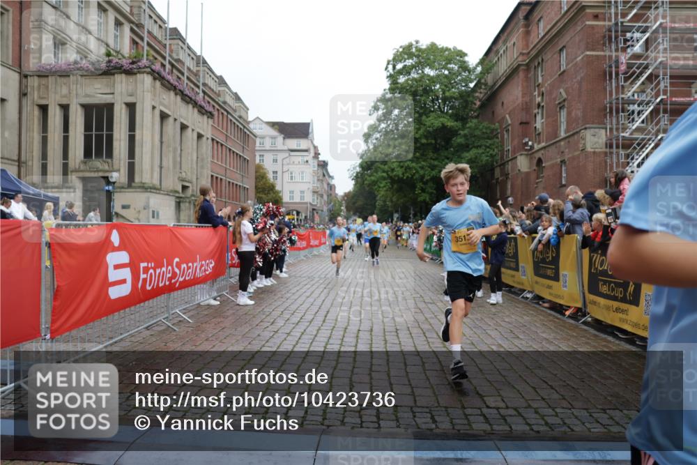 13.09.2026 - Kiel Lauf Yannick Fuchs http://msf.ph/oto/10423736 13.09.2026 09:45:07 Ziel 98, 312, 2456, 2704, 2786, 3138, 3503, 3507, 3517, 3717, 5562, 5672, 6135, 6556, 8028, 8189, 9760, 10006, 912, 1224, 2704, 2787, 3198, 3209, 4118, 4316, 4693, 5939, 6023, 6895, 7356, 7460, 8028, 9986, 10777, 11043, 11046, 11239, 12161, 12218, 12676, 1503, 2017, 2282, 2835, 3408, 3479, 4606, 5103, 5369, 5399, 5400, 5811, 6097, 6098, 7854, 8152, 8854, 9425, 9456, 9897, 10498, 11939, 12347, 12348, 12351, 801, 958, 1849, 1866, 2045, 2212, 2787, 2868, 3198, 3209, 4098, 4316 meine-sportfotos.de