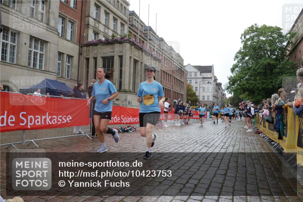 13.09.2026 - Kiel Lauf Yannick Fuchs http://msf.ph/oto/10423753 13.09.2026 10:59:16 Ziel 1825, 2385, 2639, 3480, 4192, 4342, 4897, 5188, 5519, 5836, 5891, 7417, 7527, 7734, 9227, 9242, 9405, 10251, 10255, 10871, 11126, 11340, 11350, 12482, 724, 788, 1085, 1094, 1521, 1729, 1990, 2156, 2265, 2307, 2473, 2557, 2559, 2862, 2896, 2994, 3332, 3943, 3944, 4609, 7757, 8059, 8188, 8348, 9306, 9313, 9387, 10167, 10551, 10654, 10655, 10969, 11087, 11585, 11699, 12223, 12520, 620, 1835, 2394, 2771, 2828, 5977, 5987, 6693, 7066, 7112, 10799, 79 meine-sportfotos.de